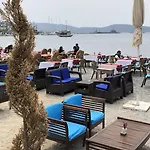 Karya Hotel