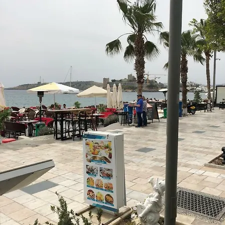 Karya Hotel
